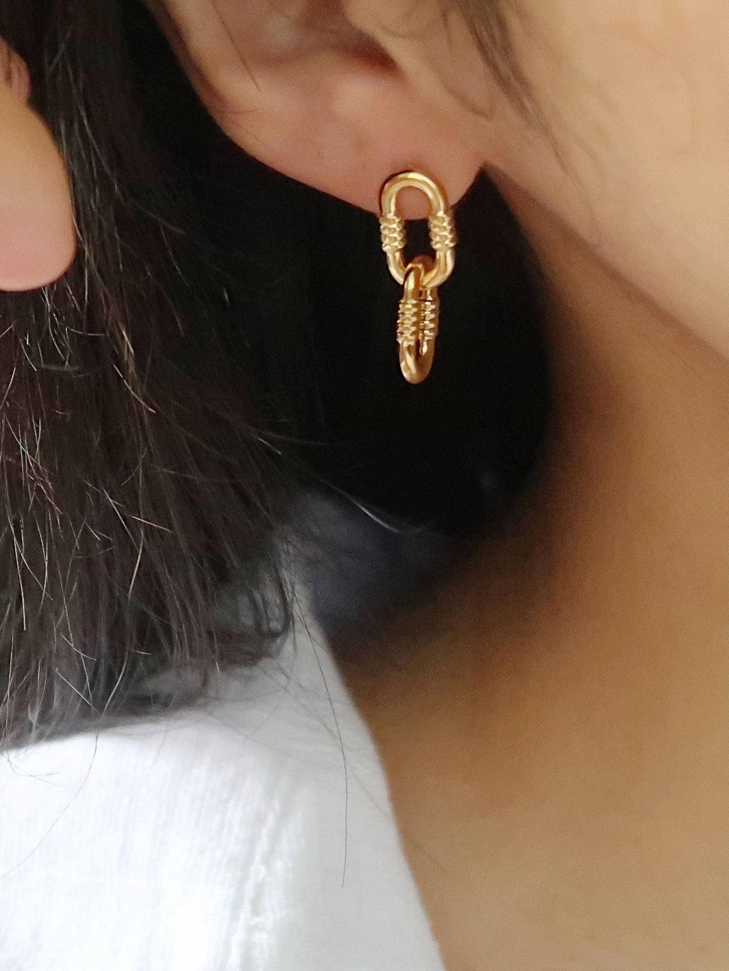 Reva Dangles