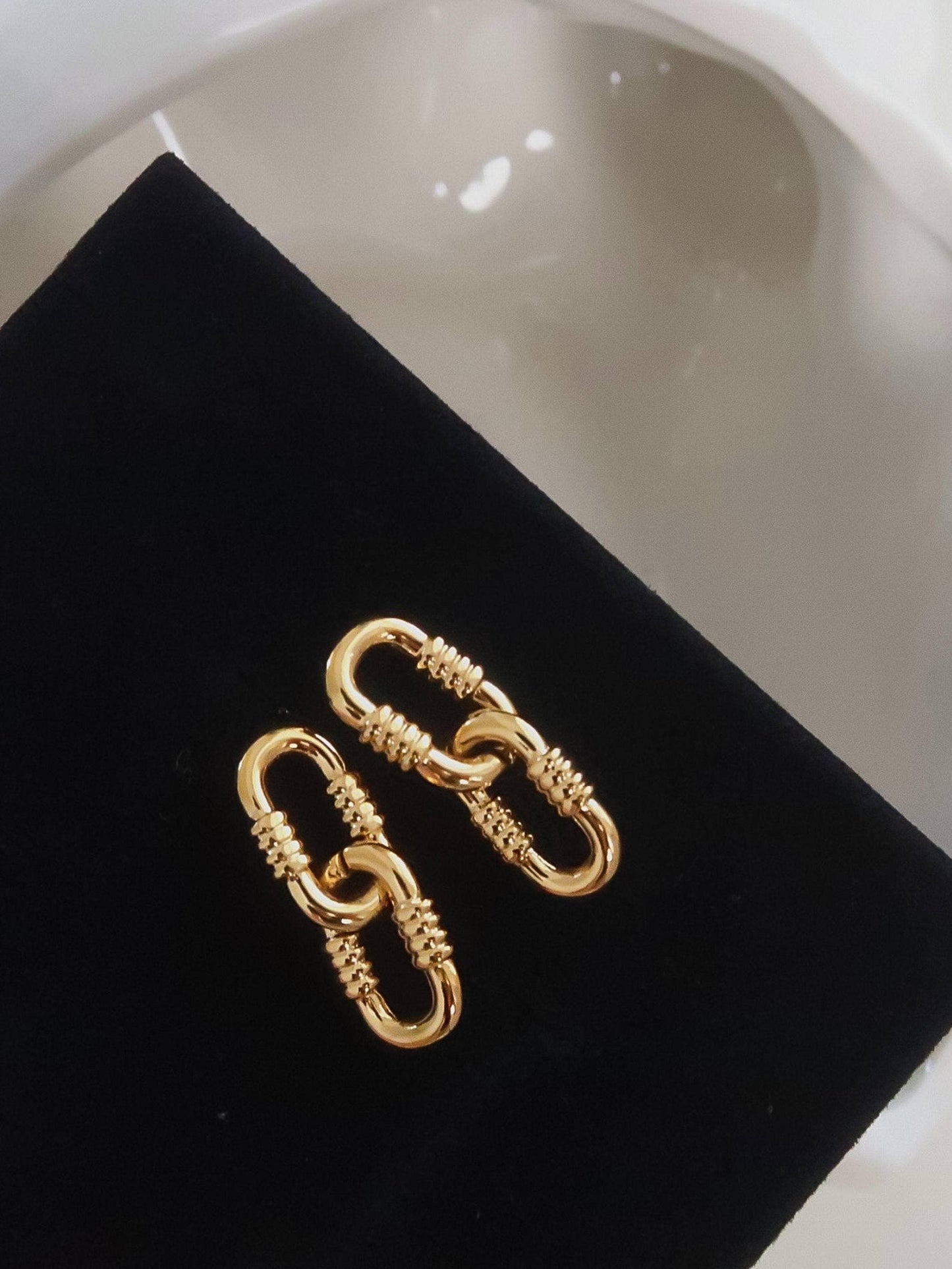 Reva Dangles
