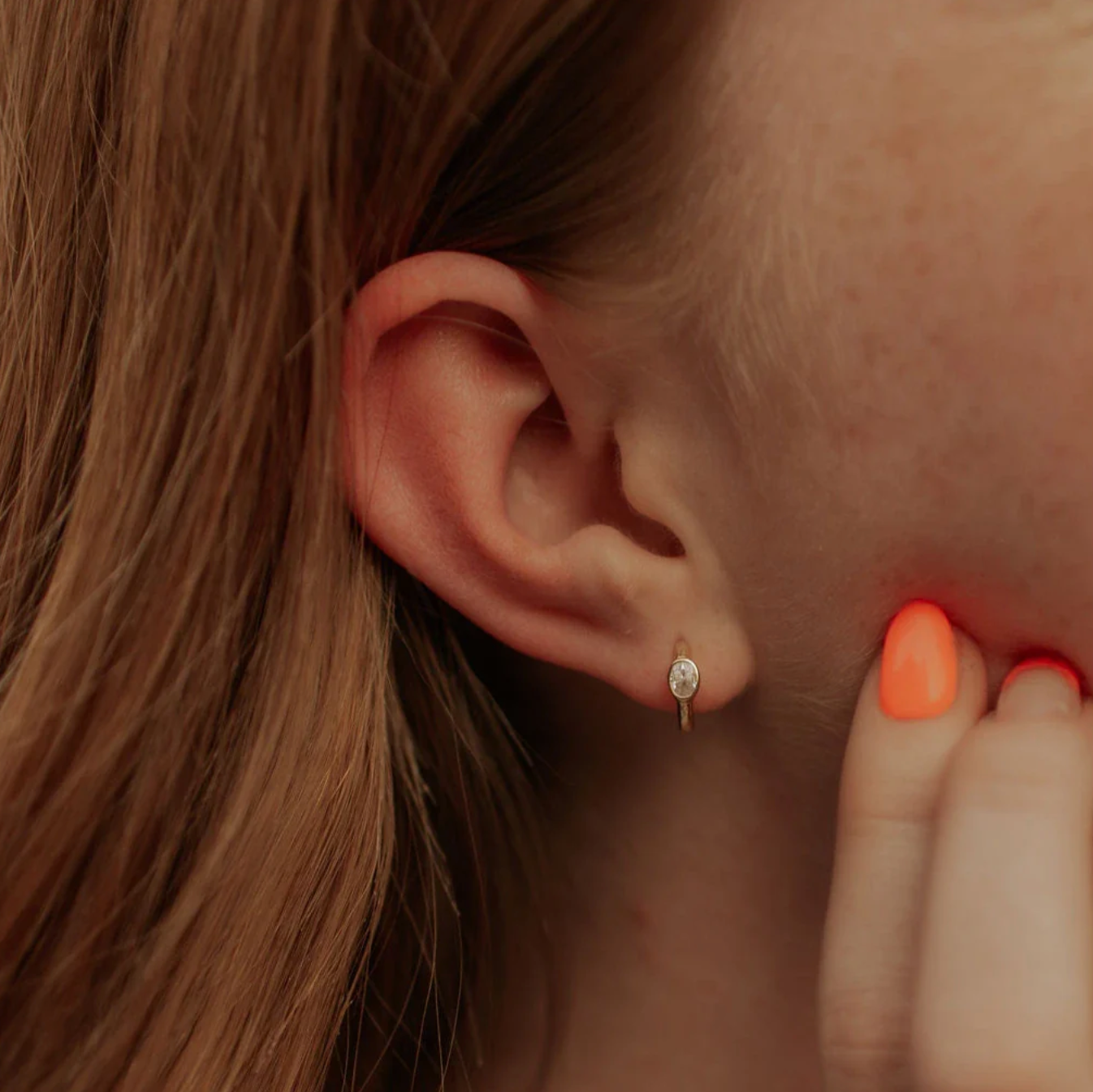 Oval Bezel Huggies