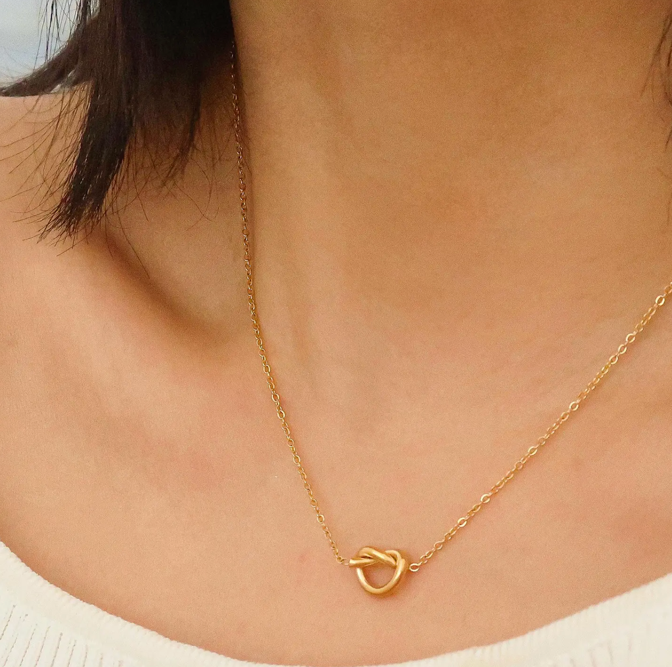 Knot Necklace